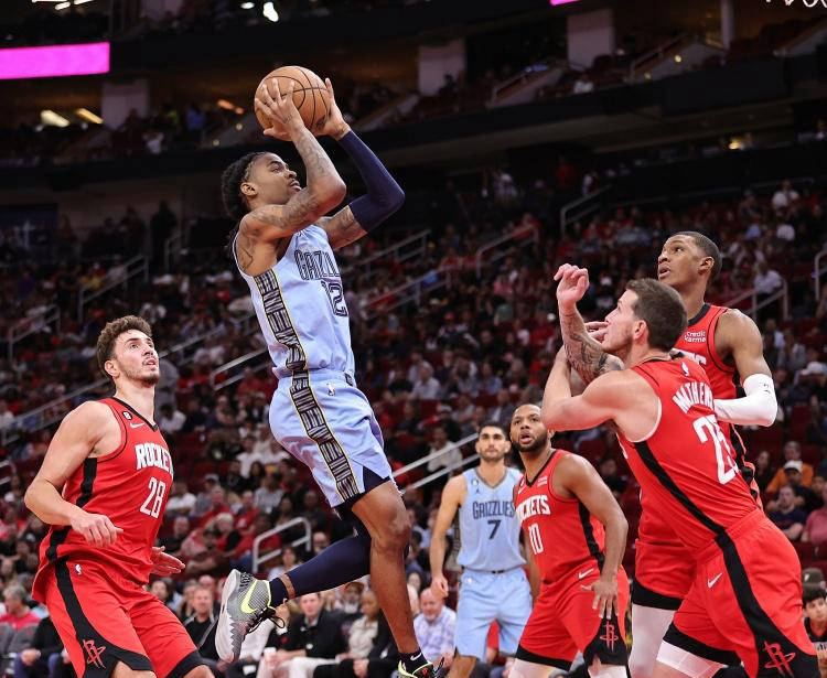 真要走了？孙兴慜在赛后领奖前多次拒绝佩戴队长袖标（离队信号？孙兴慜赛后颁奖前屡次拒绝戴队长袖标）