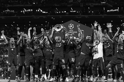 每体：巴萨内部无人排除引进小蜘蛛可能，交易金额或超1亿欧（每体：巴萨不排除签下小蜘蛛，转会费或超1亿欧）