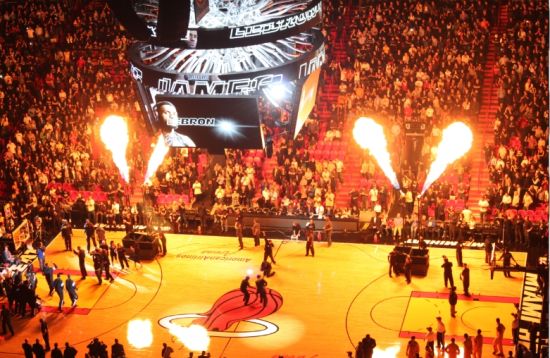 中青赛战报 ｜ 青岛追风少年两支梯队领跑积分榜（中青赛赛况 ｜ 青岛追风少年双梯队占据积分榜首位）