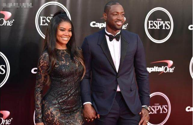 布朗：C罗不需要通过世界杯来证明什么，但大家希望看他捧杯（布朗：C罗无需靠世界杯证明自己，但球迷仍盼他捧起冠军奖杯）