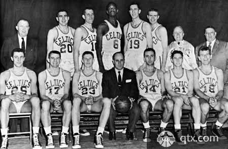 足球报：中足联将于12月12日在上海举行2025职业联赛颁奖大典（据足球报，中足联将于12月12日在上海举办2025职业联赛颁奖大典）