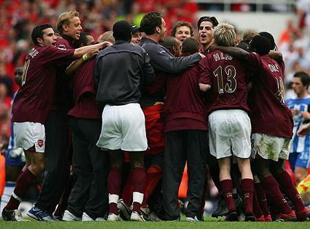 场均轰26+10！中国女篮又一15岁1米90新星蹿升：未来搭档韩旭？