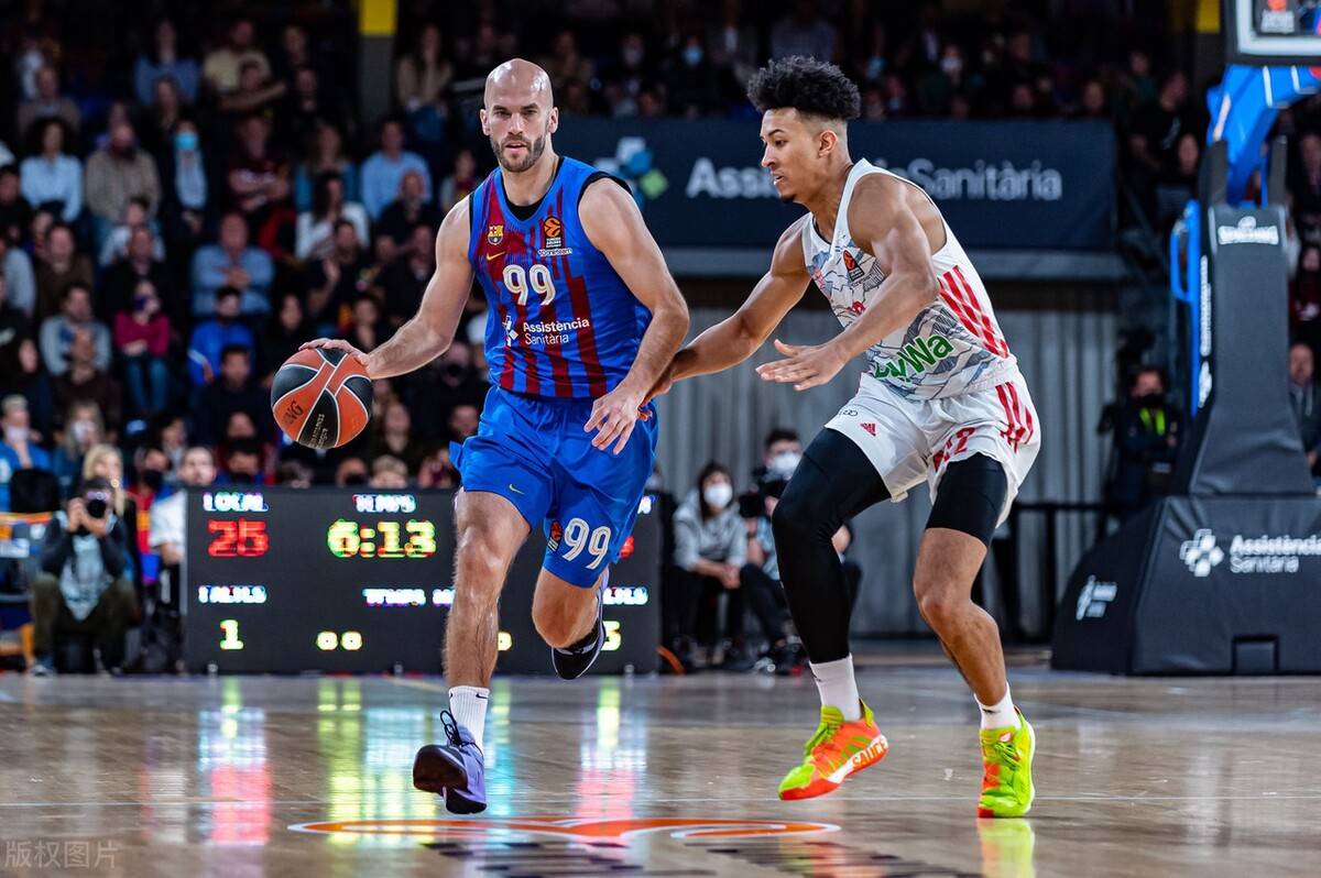 所有纹身都记述我的勤奋之道——格里马尔多的职业信仰（每一道纹身皆为勤勉作证：格里马尔多的职业信仰）