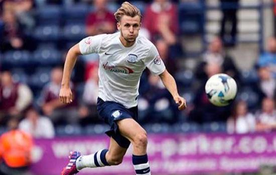 库尔图瓦：比赛中我在想“幸好我和姆巴佩是队友”（库尔图瓦：比赛时我心想，幸好姆巴佩是我队友）