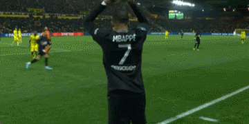 刘若钒：想用中超冠军回报海港，没有他们就没有我今天的一切（刘若钒：盼以中超桂冠回馈海港，没有他们就没有今天的我）